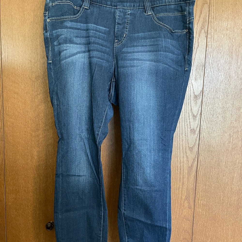 Women's Skinny Leg Ankle Jeans